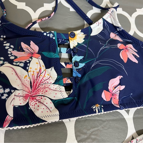 Cupshe Bikini Bathingsuit Womens XL Blue Floral Swimsuit Cutout Two Piece - Picture 7 of 15